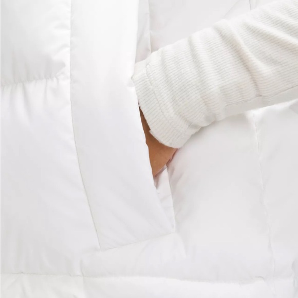 BRAND NEW Lululemon Wunder Puff 600-Down-Fill Cropped Vest - Picture 6 of 11